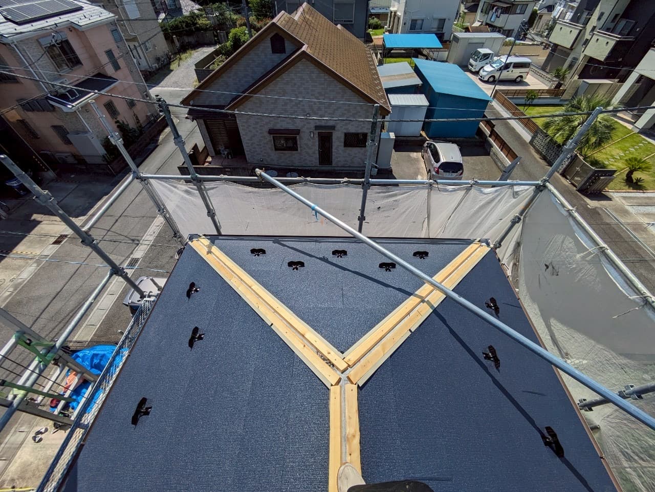 屋根カバー工事